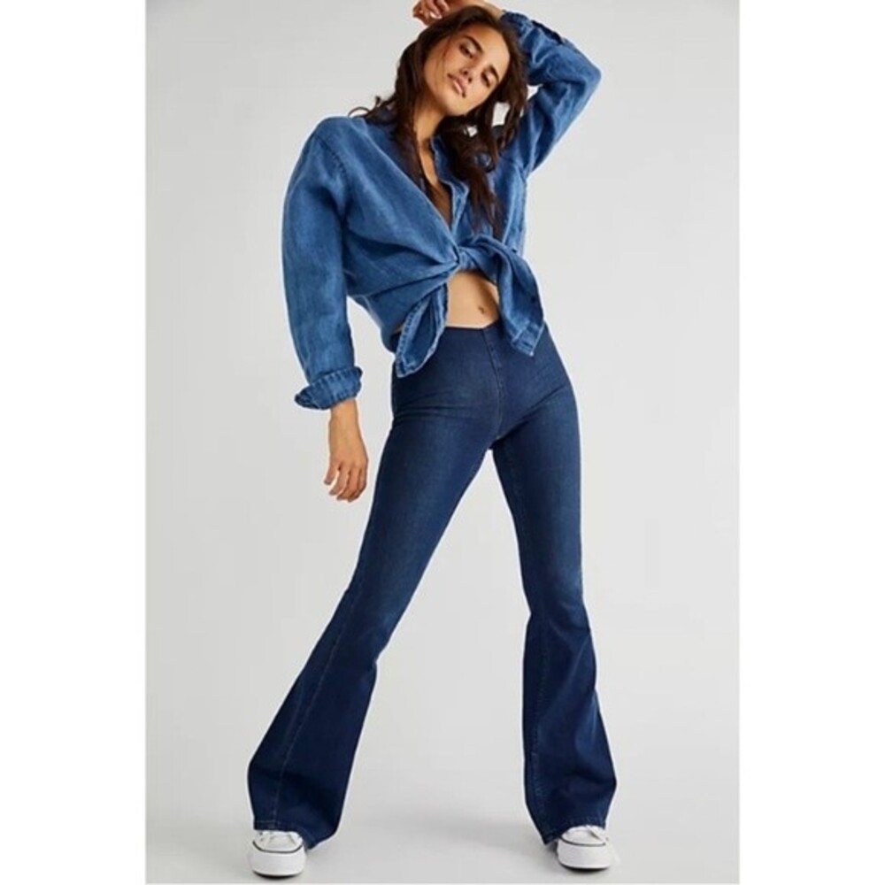 Free People Penny Pull-On Flare Jeans Mid-Rise Bell Bottoms Rich Blue
